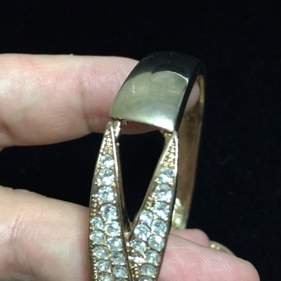 🖤Scissors💕design hinged bangle - Picture 15 of 15